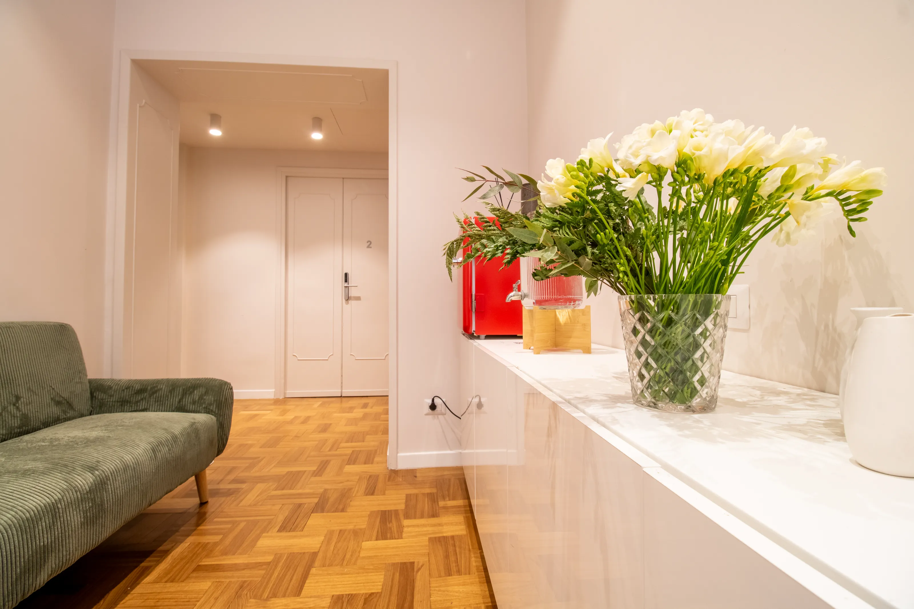 Pygmalion Emilio mobile view A